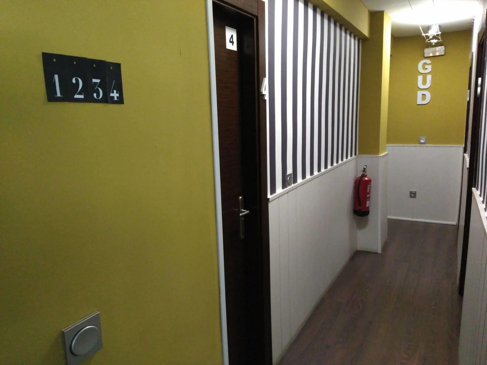Hostal Gud Salamanca Dış mekan fotoğraf